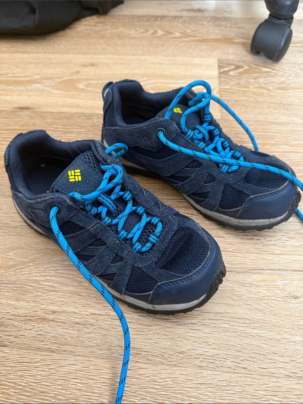 Columbia Kids Navy and Bright Blue Lace-Up Trail Sneakers